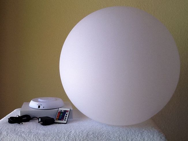 30cm Globe Garden Light